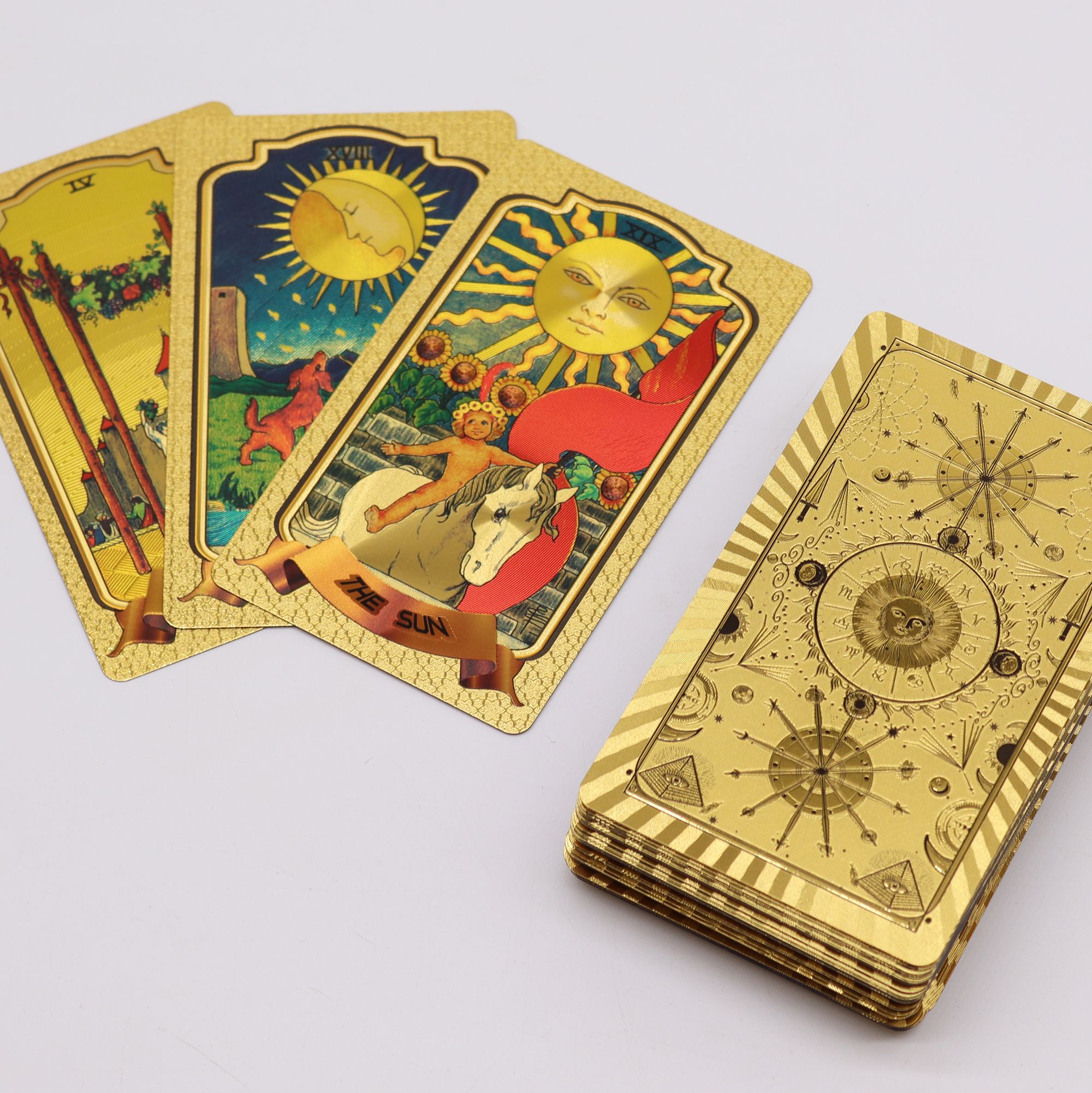 bG9jYWw6Ly9tZWRpYS8xSC80RS82MFIzMEMxSDc0UjM0RTFIL2QxZjVlZGNiLmpwZWc-2.jpg Golden Tarot Cards - Image 1