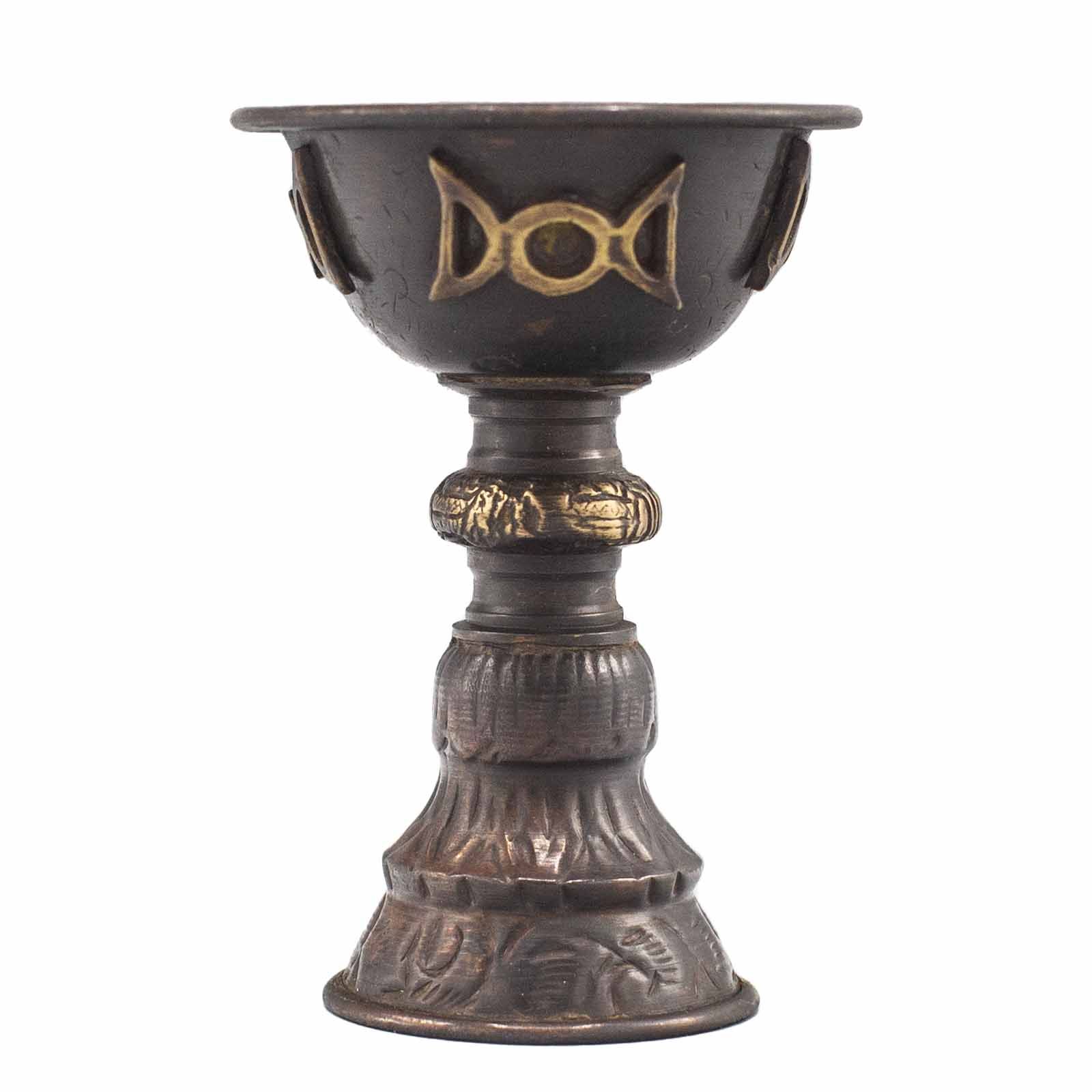 bG9jYWw6Ly9tZWRpYS9TTS9FRC82MFIzMEMxRzZSV0tFRFNNLzUxN2I4NjBhLmpwZWc-1.jpg Antique Copper Ritual Goblet with Triple Moon 8x13cm - Image 1