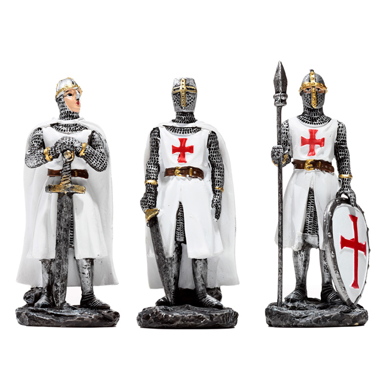 KN217_001 Fantasy Knight Ornament - Crusader Knight Defender - Image 1