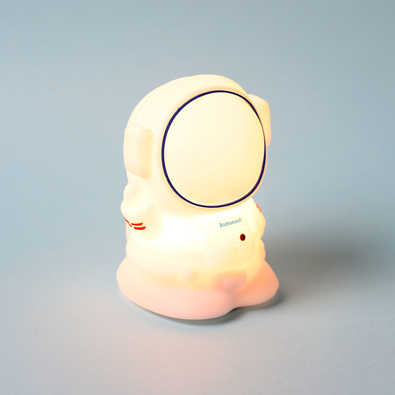 LAMP13_001 Colour Change Sleep Lamp Night Light - Space Cadets Astronaut - Image 1