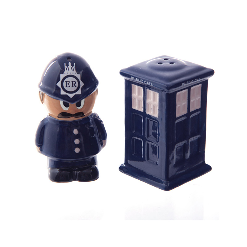 LON66_001 Ceramic Salt & Pepper Set - Police Box & Policeman - Image 1