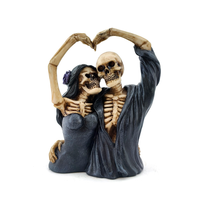 SK419_001 Decorative Ornament - Skeleton Couple Heart Arms - Image 1