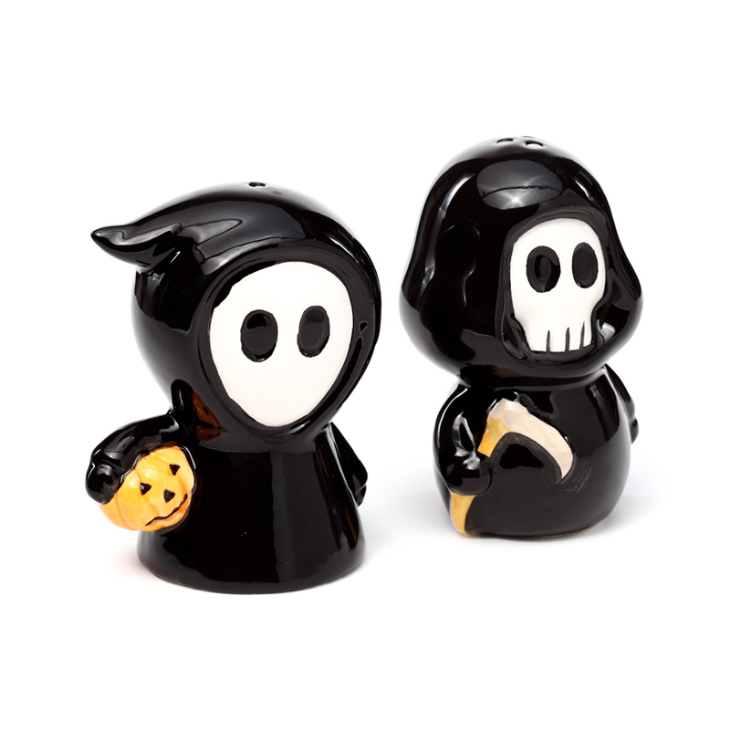 SP109_001 Ceramic Salt & Pepper Set - Skull Boy & Ghost Boy - Image 1