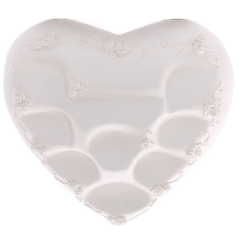 WS135B_001 Cute Novelty White Heart Shaped Tiered Display Stand - Image 1