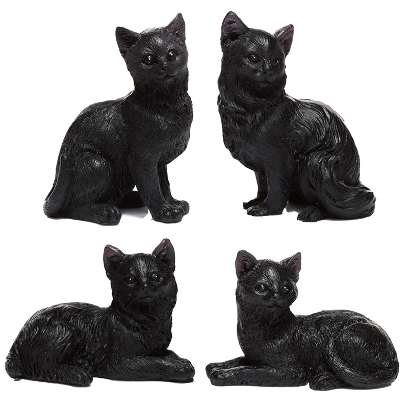 WS159_001 Black Cat Sofa World Figures - Image 1